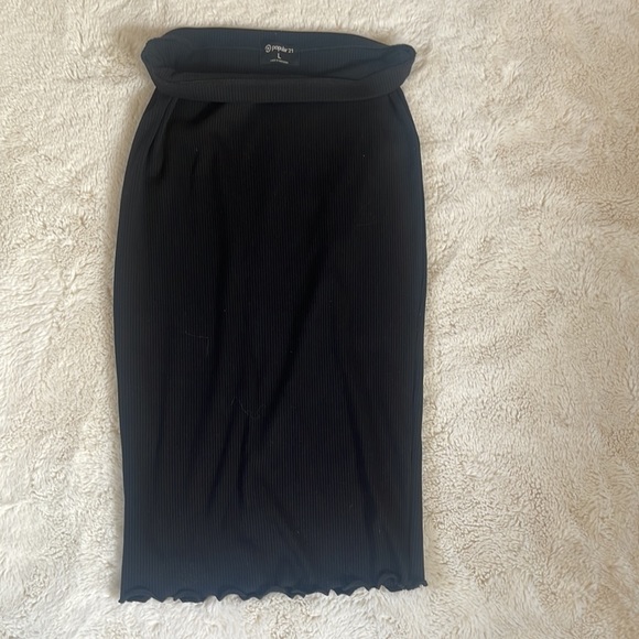 Pencil skirt - Picture 2 of 3